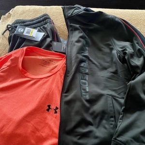 Under Armour Men’s Medium 3 piece athletic Set